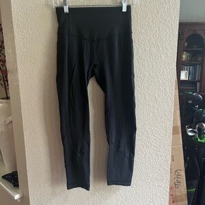 Lululemon leggings with pockets 23” size 6